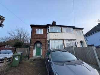 3 bedroom semi detached property in Wolverhampton. 