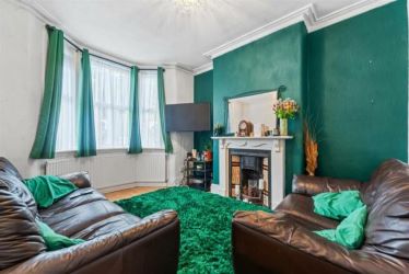 4 Rothesay Road, London, SE25 6NY