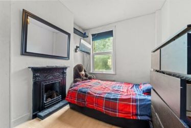 4 Rothesay Road, London, SE25 6NY