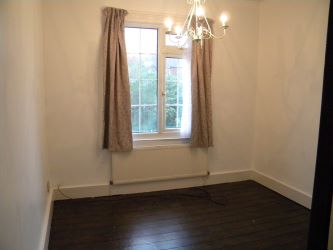 46 Watling Street, Bletchley, Milton Keynes, Buckinghamshire, MK2 2BY