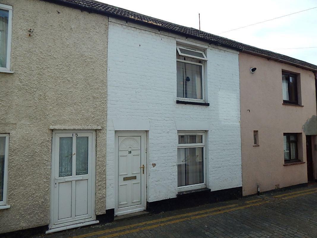 Property for Auction in East Anglia - 16 Malakoff Road, Great Yarmouth, Norfolk, NR30 3BS