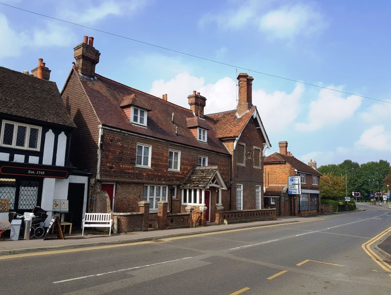 Strettons - Edenbridge House, 128 High Street, Edenbridge, Kent, TN8 5AY