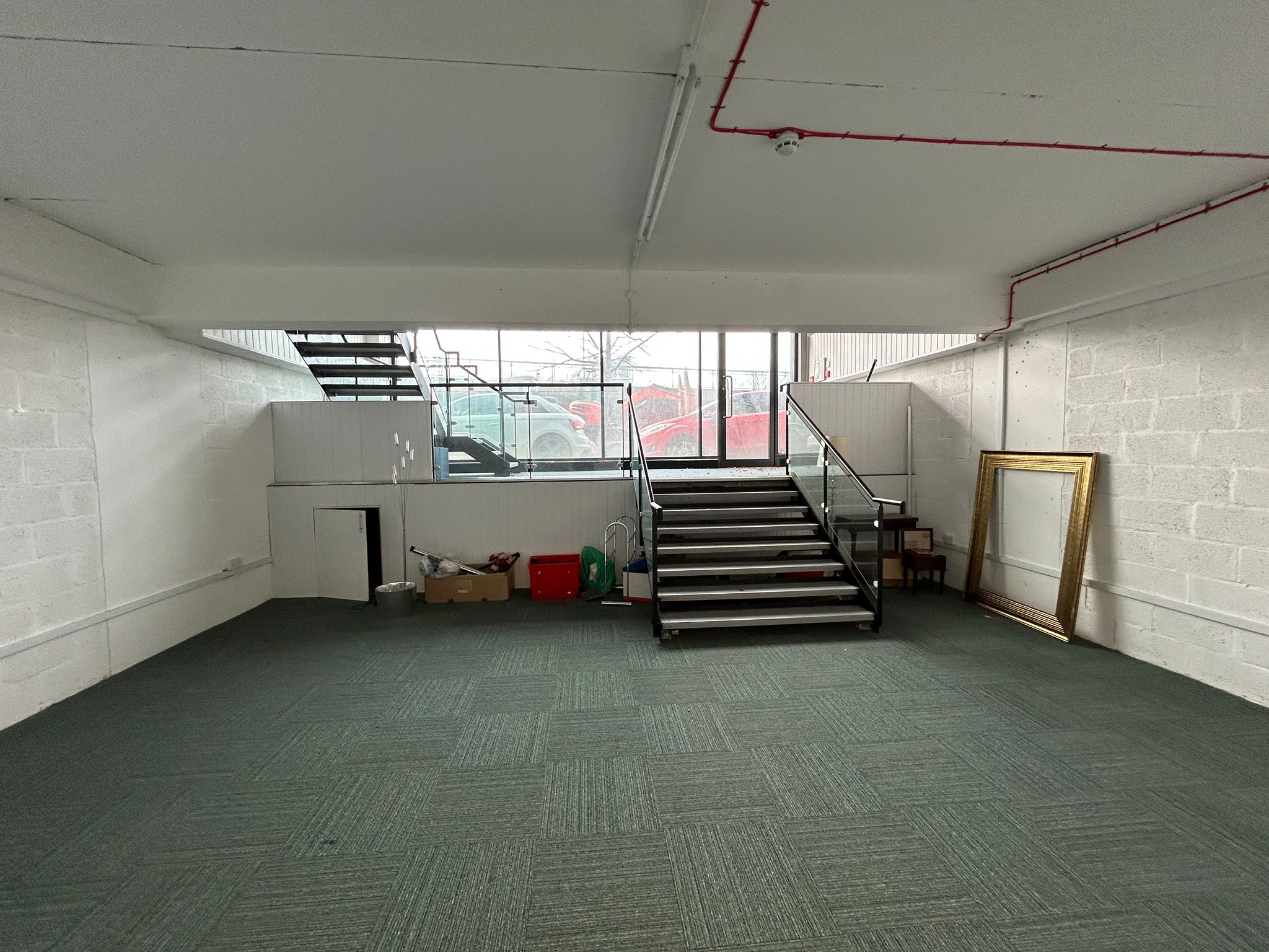 Image 4 of 7