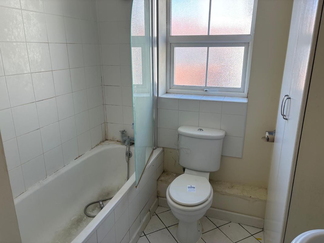 Flat 3 29 Market Street, Cinderford, Gloucestershire, GL14 2RT