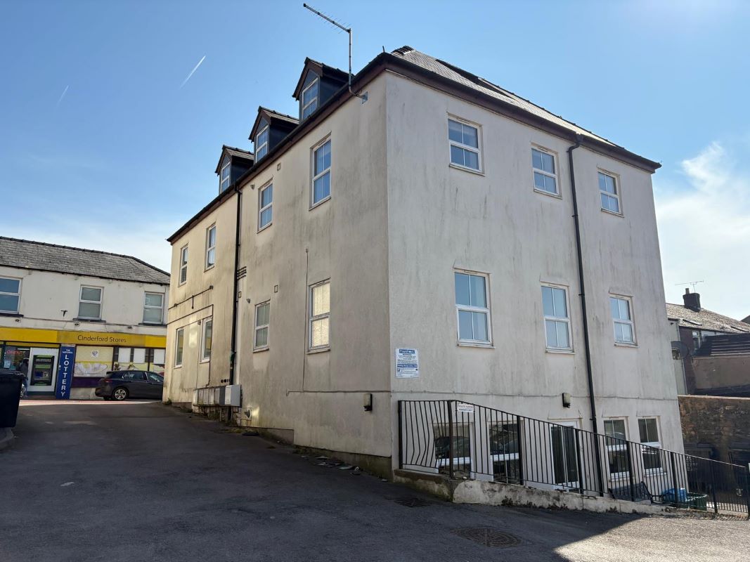 Flat 3 29 Market Street, Cinderford, Gloucestershire, GL14 2RT