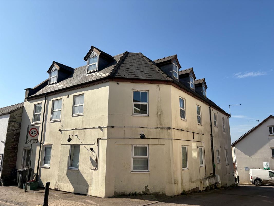 Flat 3 29 Market Street, Cinderford, Gloucestershire, GL14 2RT