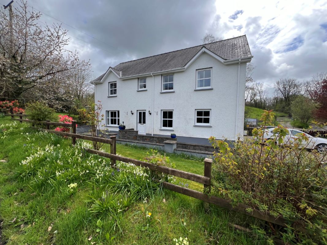 Property for Auction in Wales - Cwm Yr Afon Mydroilyn Road, Llanarth, Ceredigion, SA47 0QT