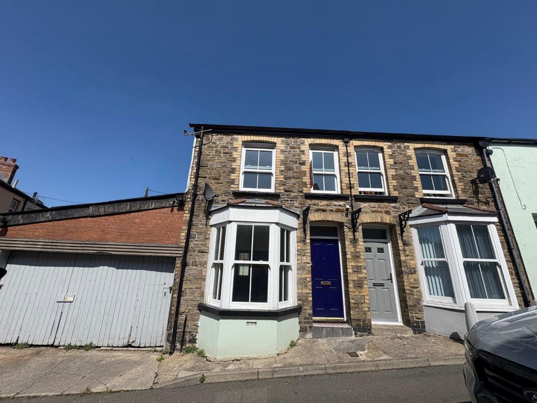 Property for Auction in Wales - 1 George Street, Blaenavon, Torfaen, NP4 9EX