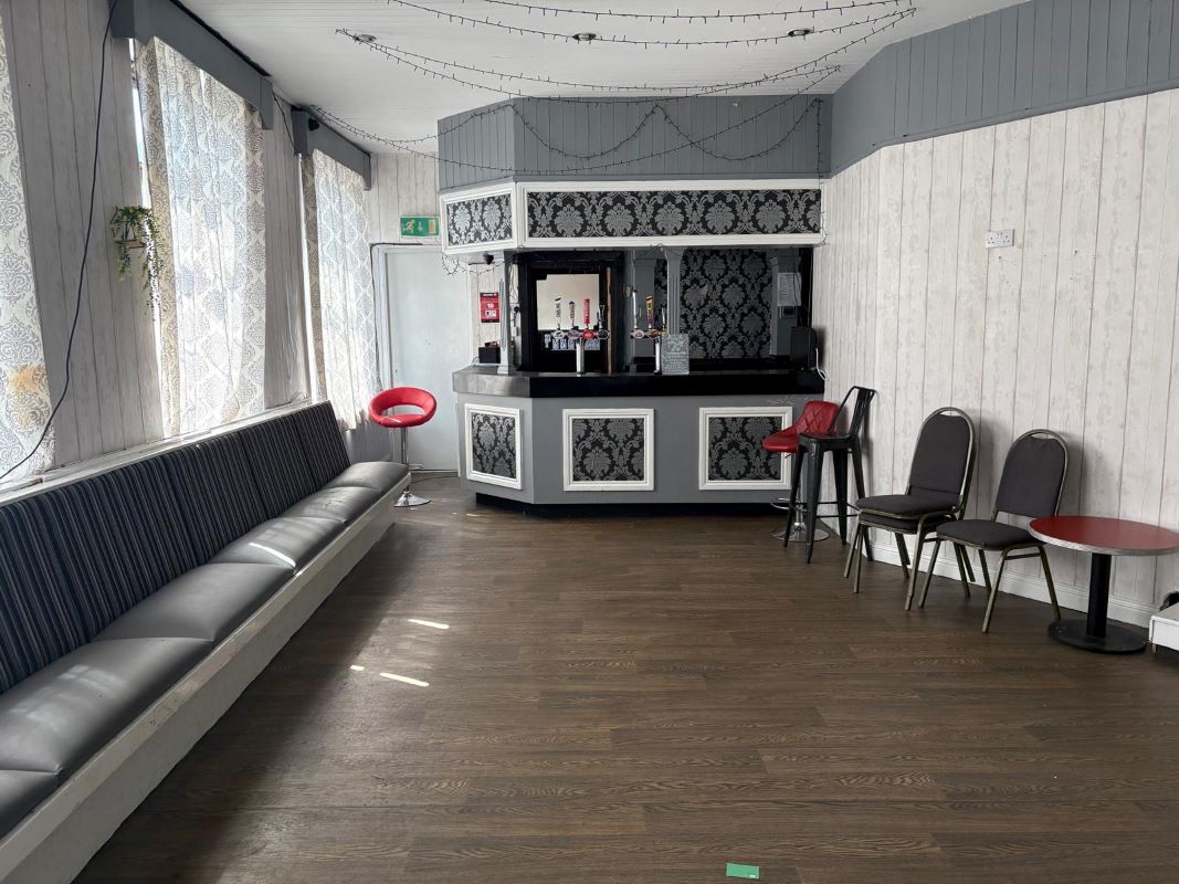 The Treorchy Hotel 165 Bute Street, Treorchy, Rhondda Cynon Taff, CF42 6DA