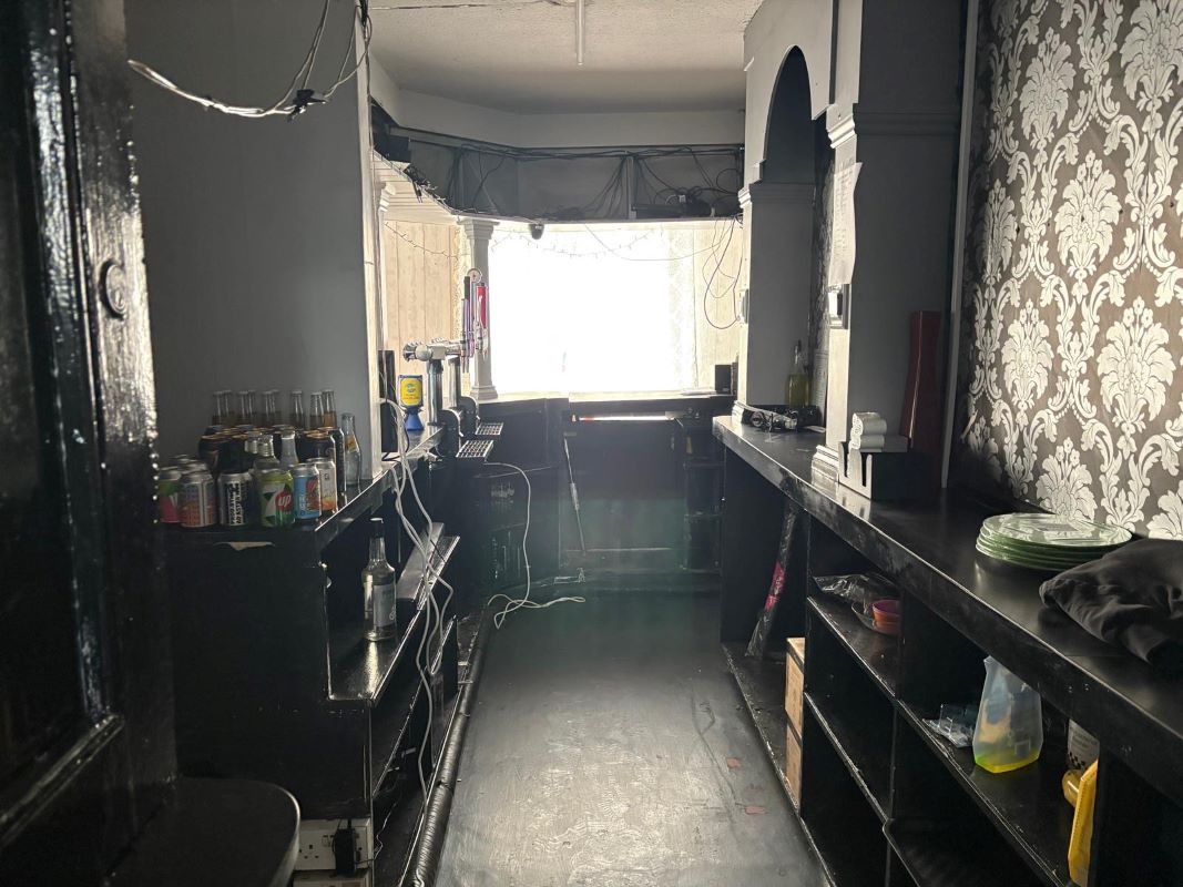 The Treorchy Hotel 165 Bute Street, Treorchy, Rhondda Cynon Taff, CF42 6DA