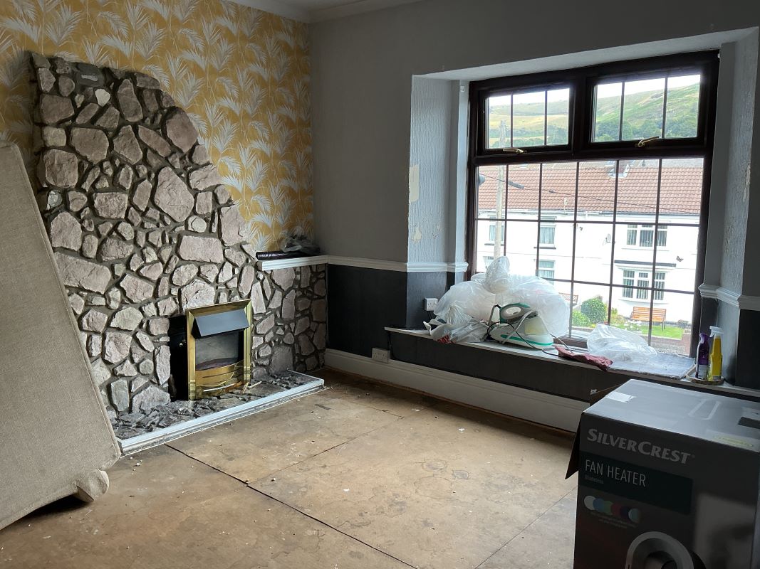 The Treorchy Hotel 165 Bute Street, Treorchy, Rhondda Cynon Taff, CF42 6DA