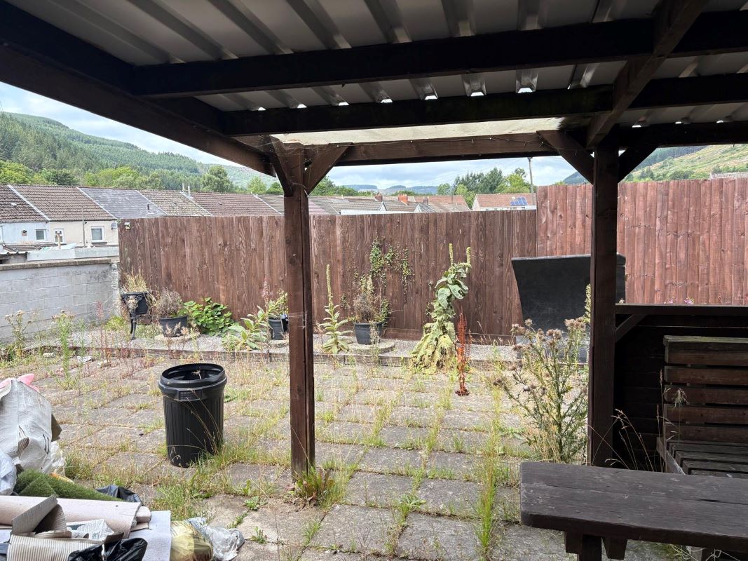 The Treorchy Hotel 165 Bute Street, Treorchy, Rhondda Cynon Taff, CF42 6DA