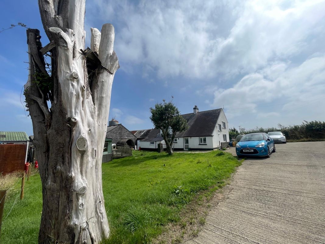 Property for Auction in Wales - Chapel Hill Camrose, Haverfordwest, Pembrokeshire, SA62 6JN