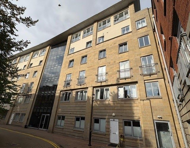 Property for Auction in Wales - 24 St. Stephens Mansions Mount Stuart Square, Cardiff, Cardiff, CF10 5LQ