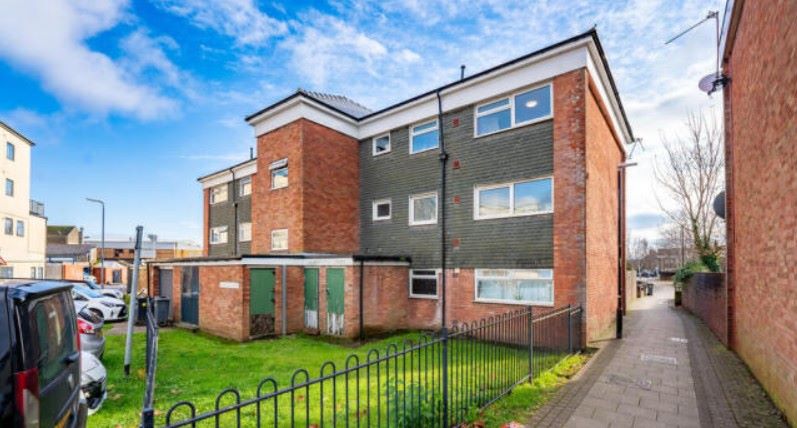 Property for Auction in Wales - 73 Canton Court, Cardiff, CF11 9BH