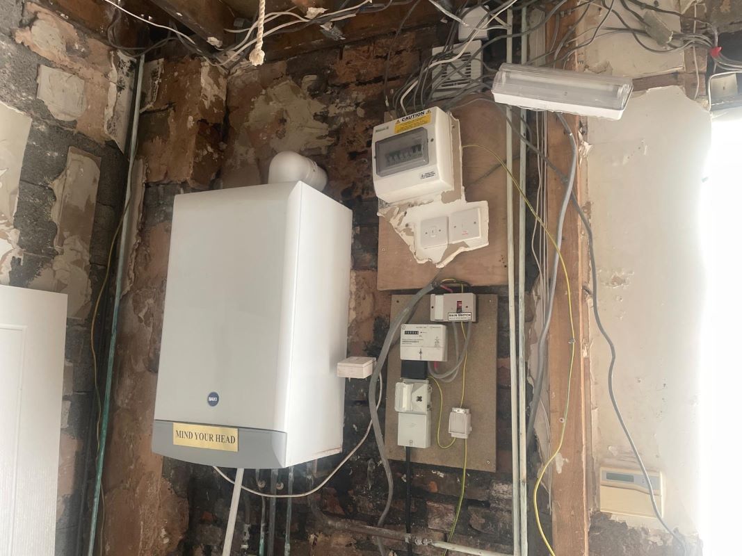 1 Mount Stuart Arcade, Cardiff, CF10 5ES