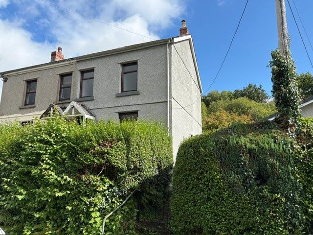 2 Forest View Neath Road, Ystradgynlais, Swansea, SA9 1PP