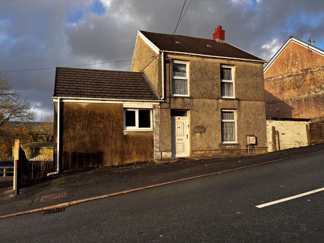 Property for Auction in Wales - Chemical House, 11 Heol Llanelli, Llanelli, Carmarthenshire, SA15 5TU