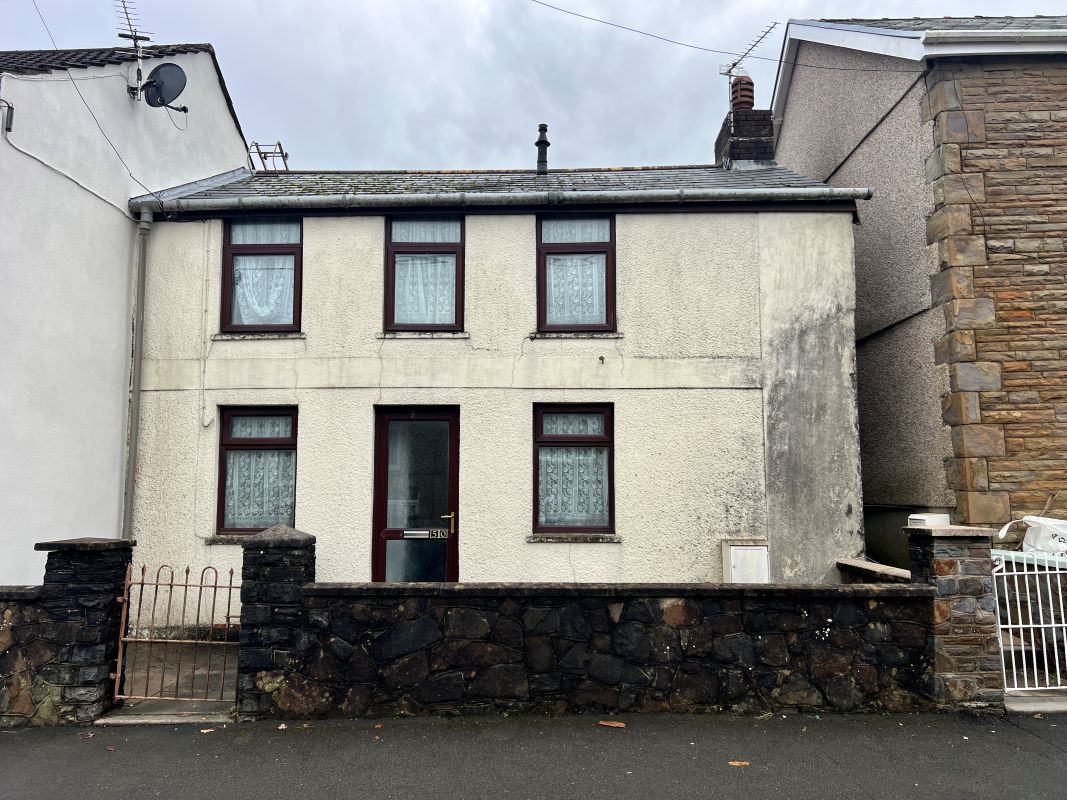Property for Auction in Wales - 50 Park Street, Lower Brynamman, Ammanford, Carmarthenshire, SA18 1TG