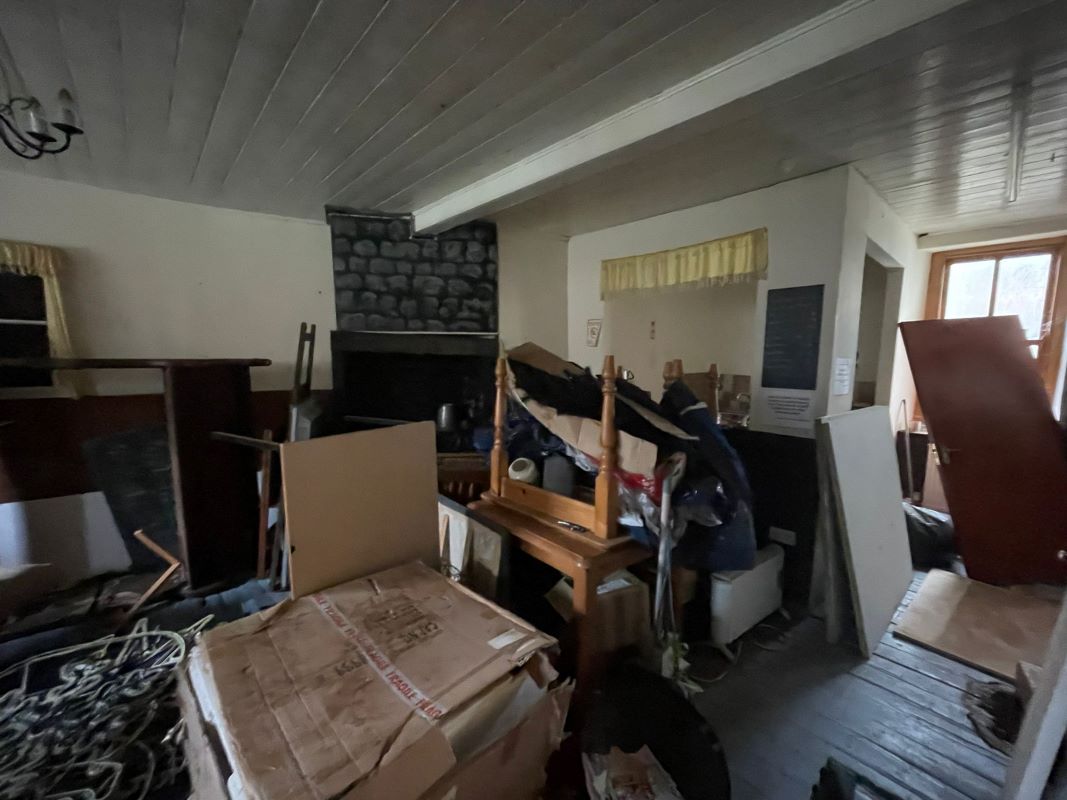 Salem Baptist Church High Street, Blaina, NP13 3AE