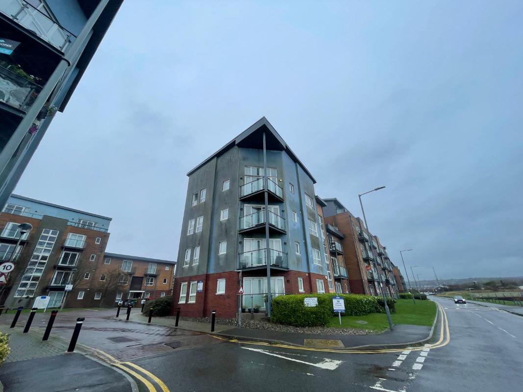 Property for Auction in Wales - Flat 30 Cwrt Naomi, Llanelli, Carmarthenshire, SA15 2LY