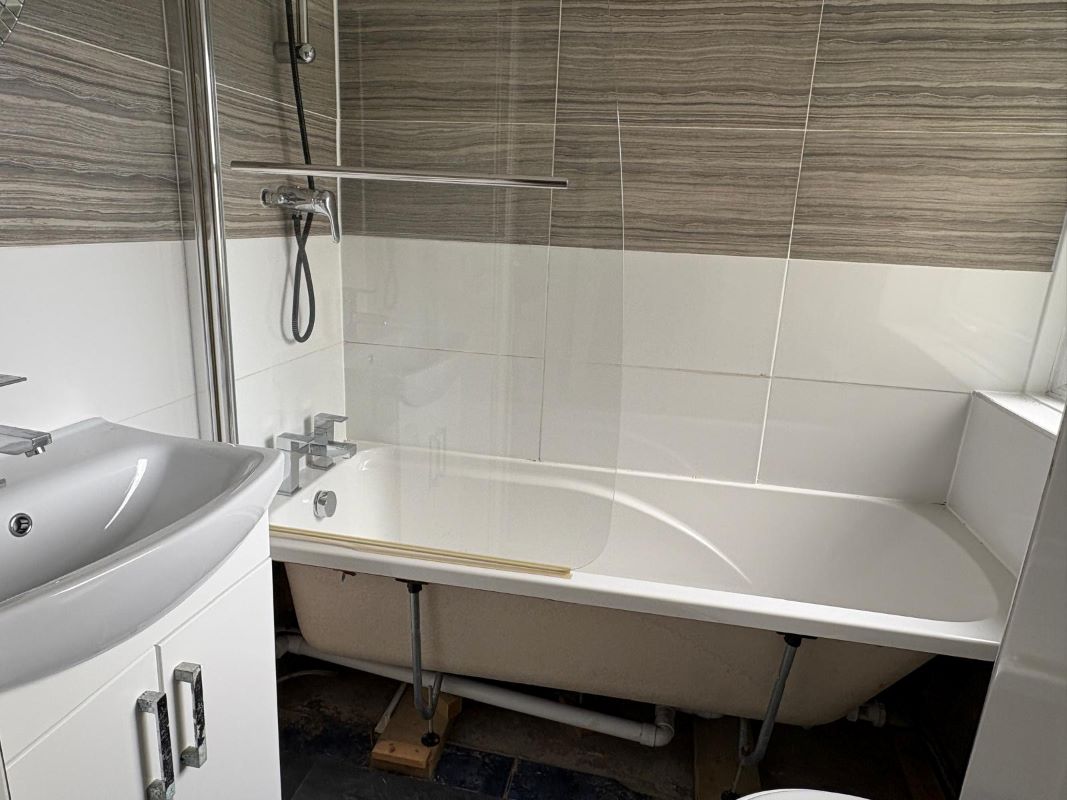 Ground Floor Flat, 164 Corporation Road, Cardiff, CF11 7AY