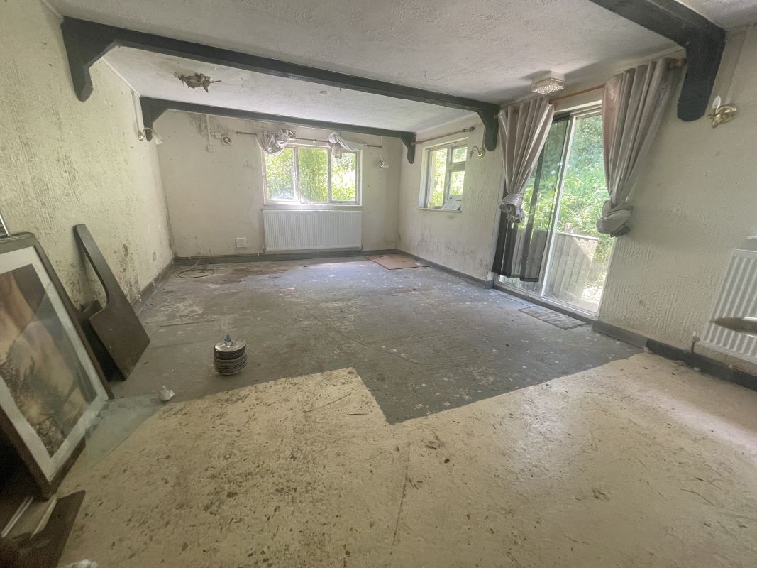 Former Whitemill Inn, Whitemill, Carmarthen, Carmarthenshire, SA32 7EN