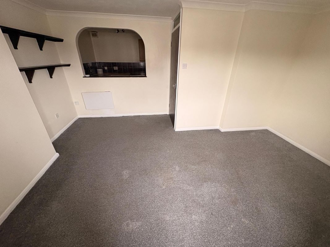 111 Bishop Hannon Drive, Fairwater, Cardiff, CF5 3QU