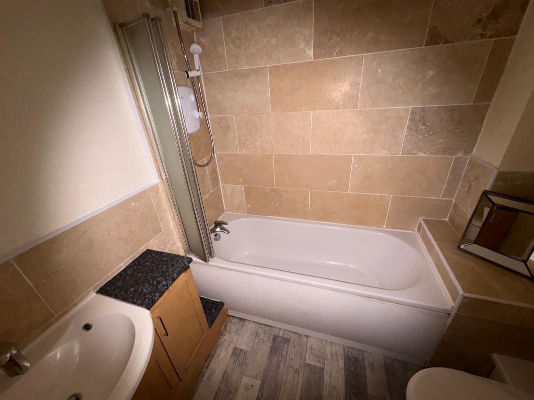 111 Bishop Hannon Drive, Fairwater, Cardiff, CF5 3QU