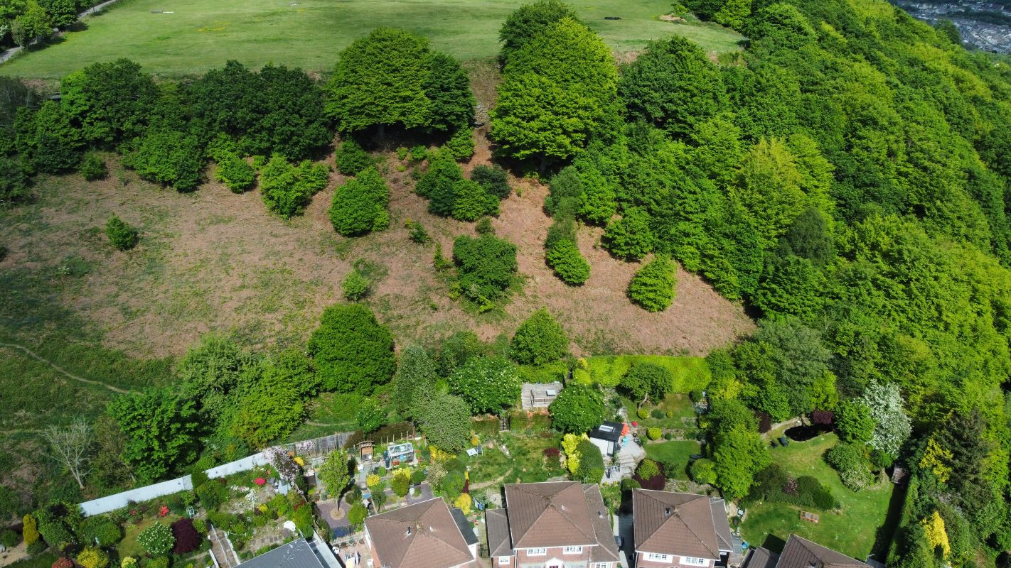 Land to the rear of Graigwen Farm Graigwen, Pontypridd, CF37 3NL