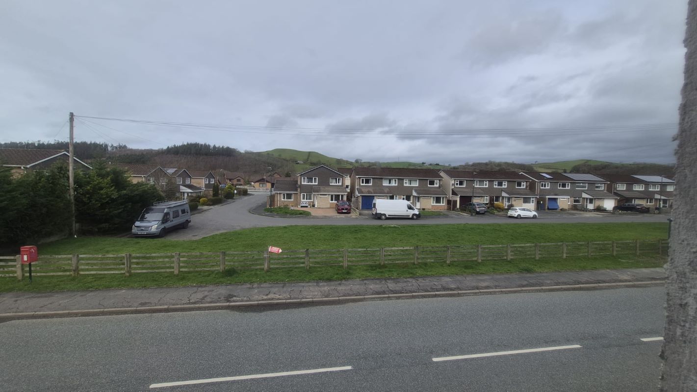 1 Glanllyn, Pentre Llyn, Aberystwyth, Ceredigion, SY23 4NS