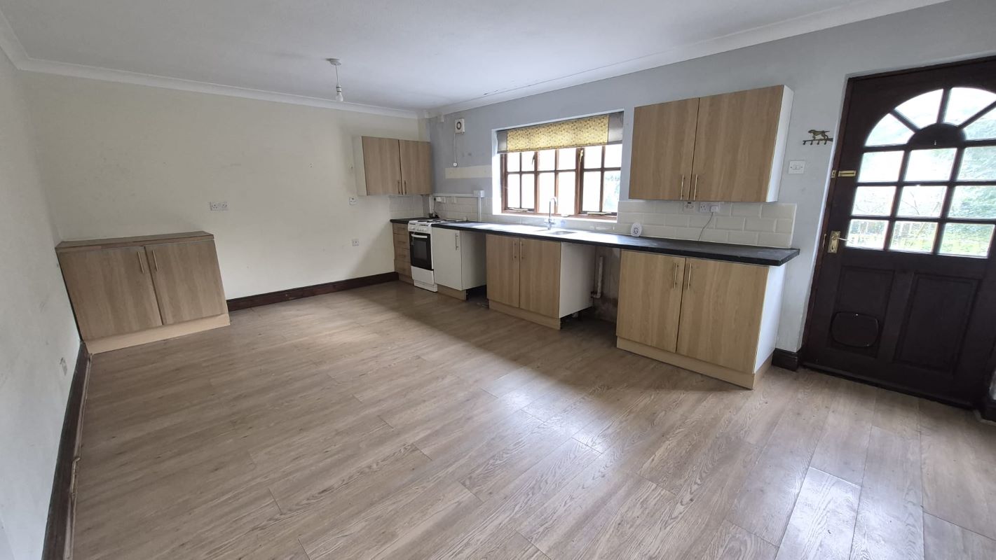 2 Glanllyn, Pentre Llyn, Aberystwyth, Ceredigion, SY23 4NS