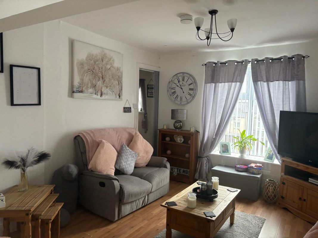 19 Coronation Road, Six Bells, Abertillery, Blaenau Gwent, NP13 2PJ