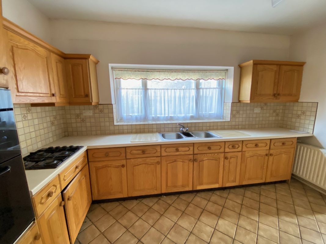 104 Gnoll Park Road, Neath, SA11 3DD