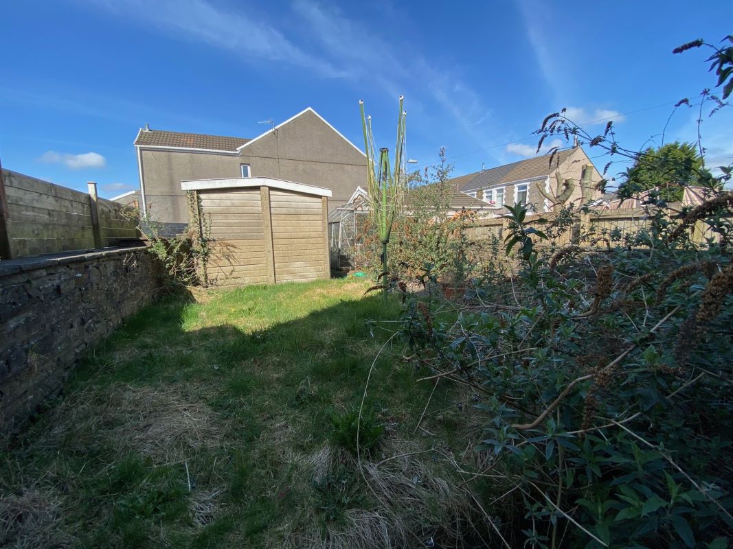 104 Gnoll Park Road, Neath, SA11 3DD