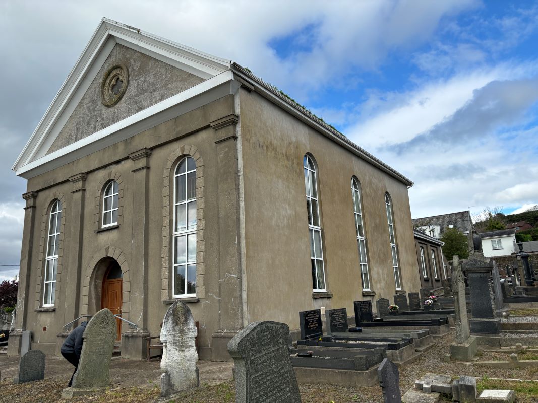 Property for Auction in Wales - Bethel Chapel, Gwscwm Road, Pembrey, Carmarthenshire, SA16 0YU