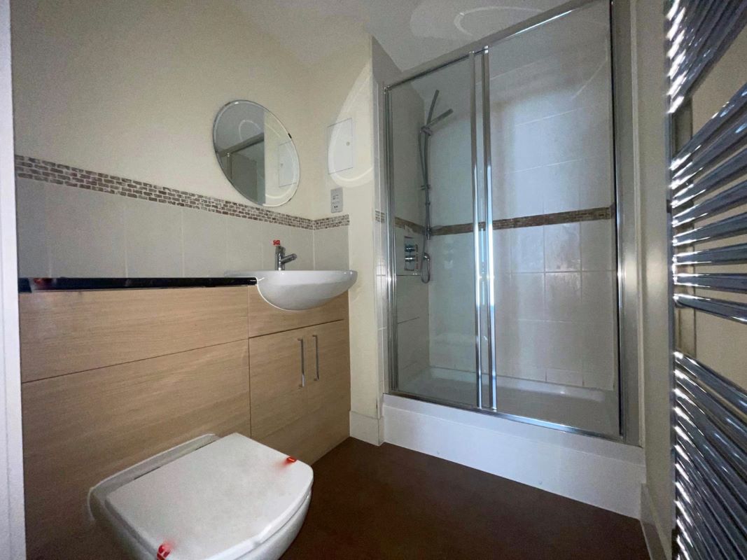 18,30,42,43 & 58 Duncansby House Ferry Court, Cardiff, South Glamorgan, CF11 0AT