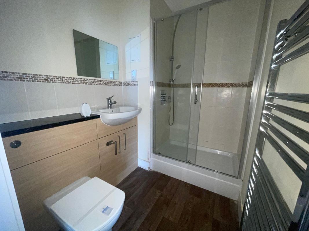 18,30,42,43 & 58 Duncansby House Ferry Court, Cardiff, South Glamorgan, CF11 0AT