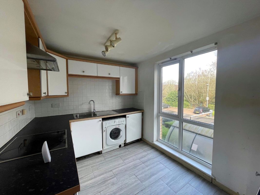 73 Aprilia House, Ffordd Garthorne, Cardiff, CF10 4DL