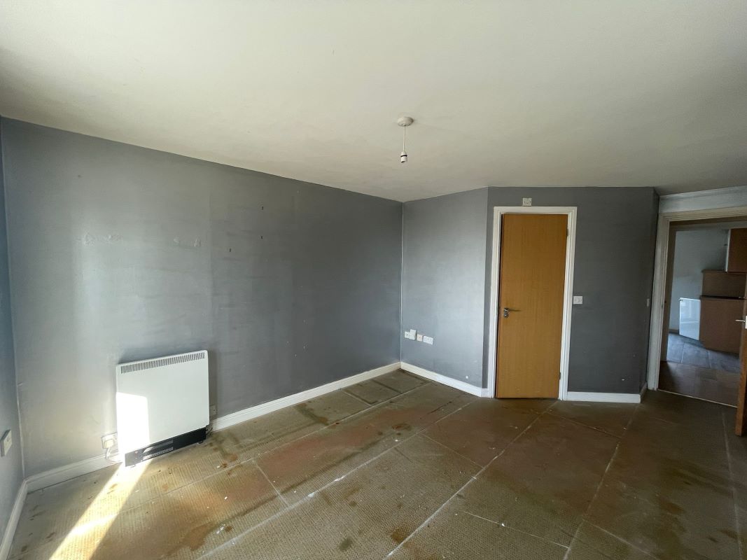 73 Aprilia House, Ffordd Garthorne, Cardiff, CF10 4DL