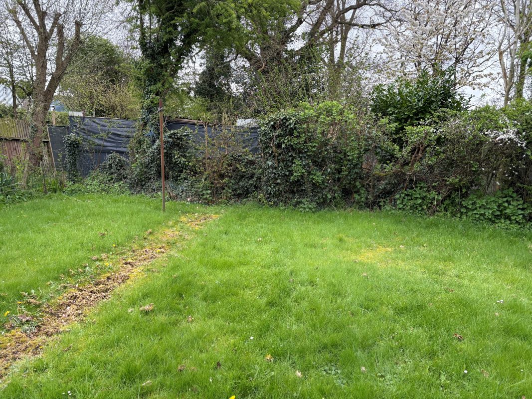 16 Westland View, Luston, Leominster, Herefordshire, HR6 0EA