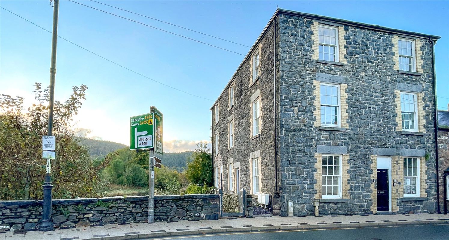 Property for Auction in Wales - Flat 2 Glan Conwy House, Llanrwst, Conwy, LL26 0ET