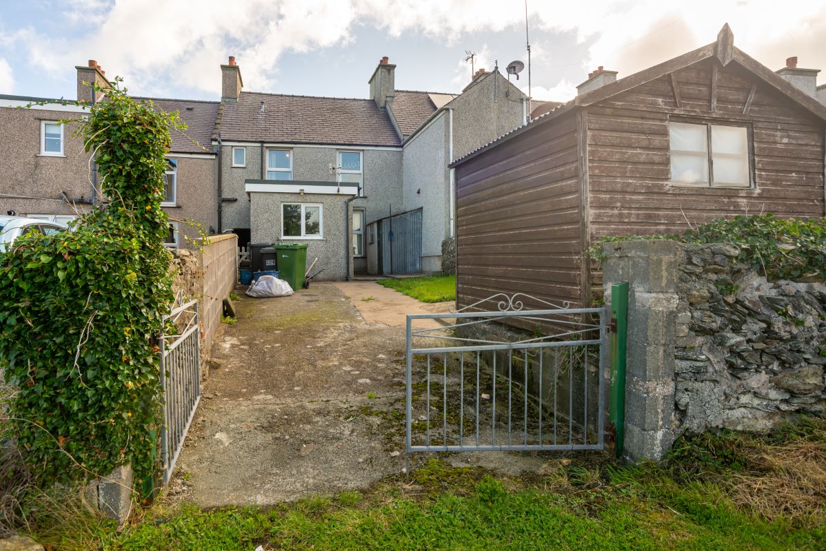 62 Salem Street, Amlwch, Anglesey, LL68 9BT
