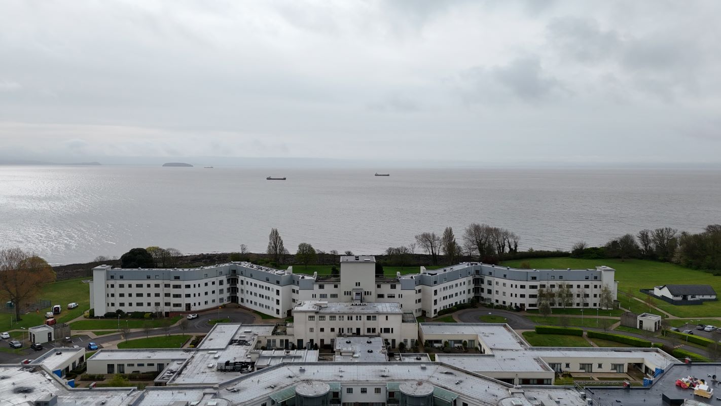 Property for Auction in Wales - Apartment 107 Courtlands, Penarth, Vale of Glamorgan, CF64 5QG