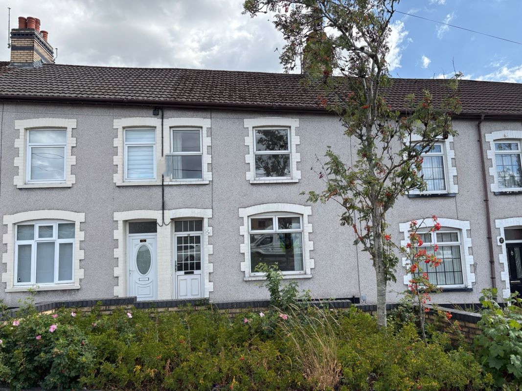 Property for Auction in Wales - 39 Pwllglas Road Cefn Fforest, Blackwood, Caerphilly, NP12 3NE