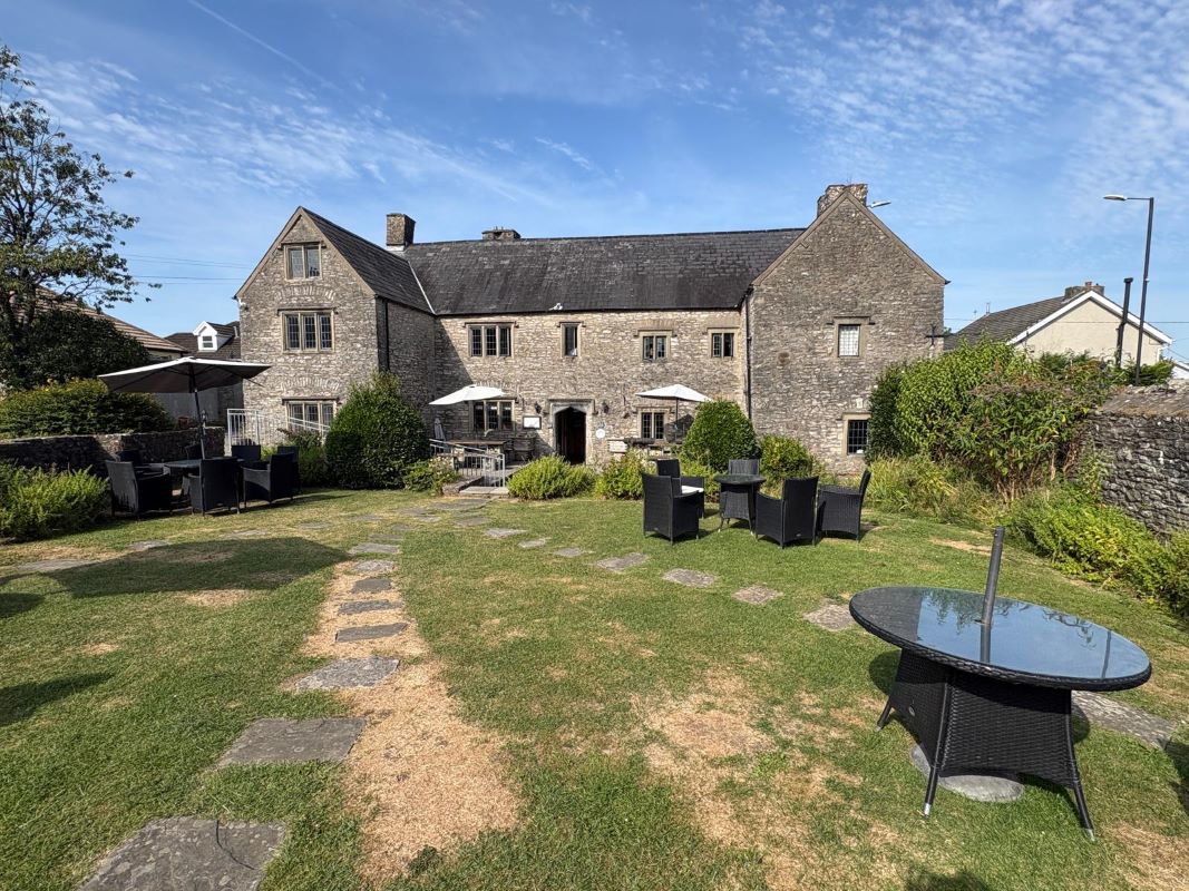 Property for Auction in Wales - The Great House Hotel 8 High Street, Bridgend, CF32 0HP