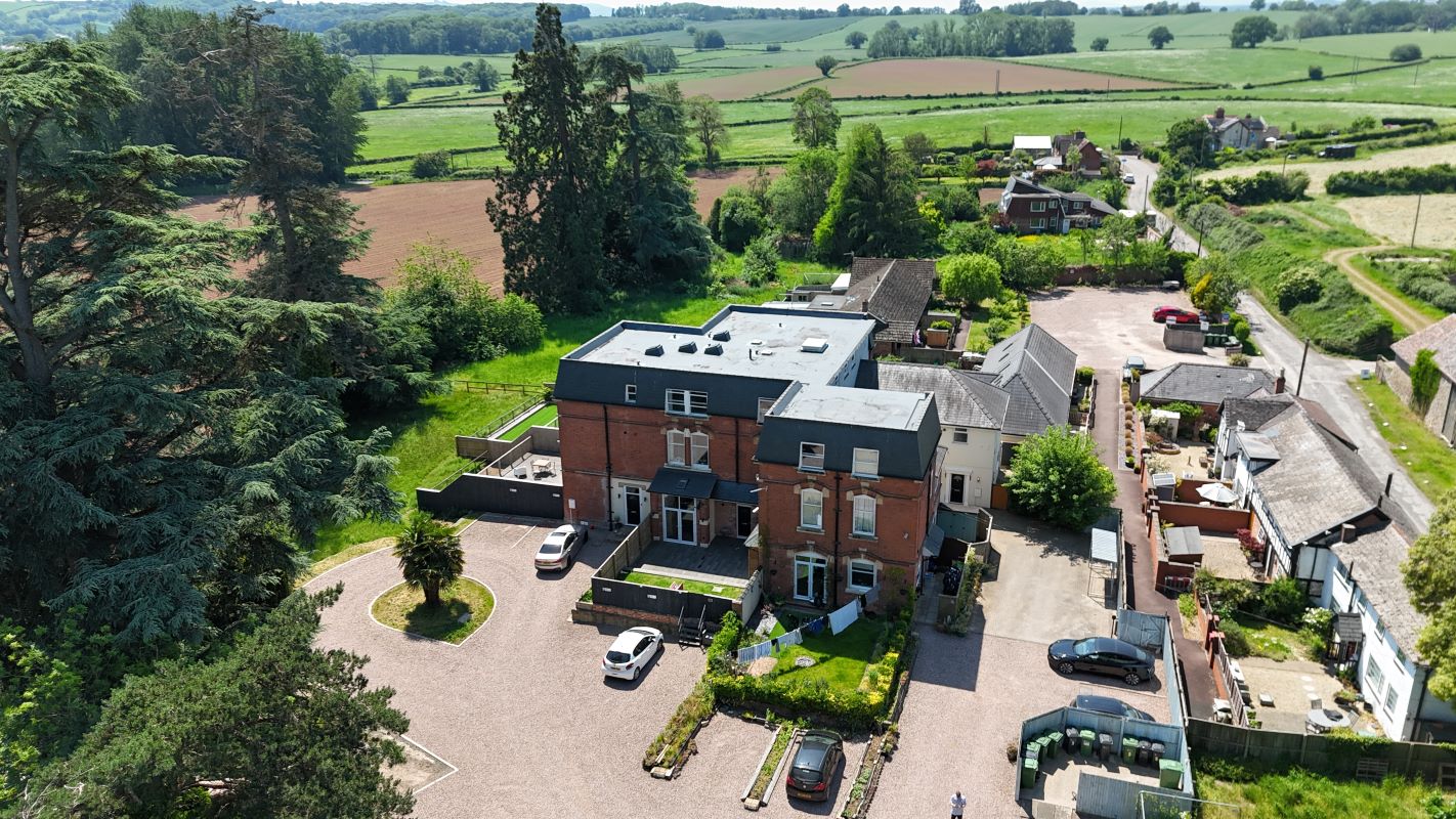 Property for Auction in Wales - 3 Graftonbury Court Grafton Lane, Hereford, Herefordshire, HR2 8FA
