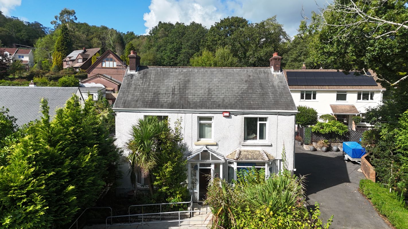 Property for Auction in Wales - Tydraw Main Road, Neath, Neath Port Talbot, SA10 8NE