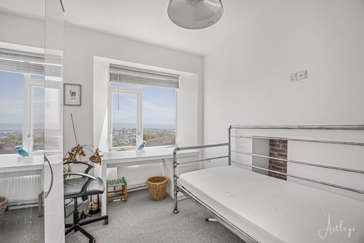 43 Hewson Street, Mount Pleasant, Swansea, West Glamorgan, SA1 6HS