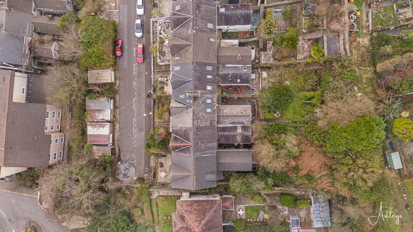 16 Oaklands Terrace, Mount Pleasant, Swansea, SA1 6JJ